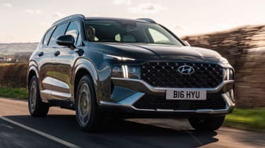 Hyundai santa fe plug deals in hybrid 2021